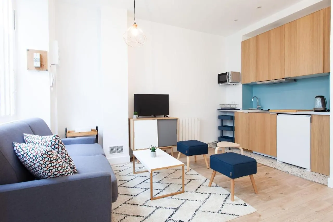 Apartment Luminous Appt And Design Close To The Sacred Heart